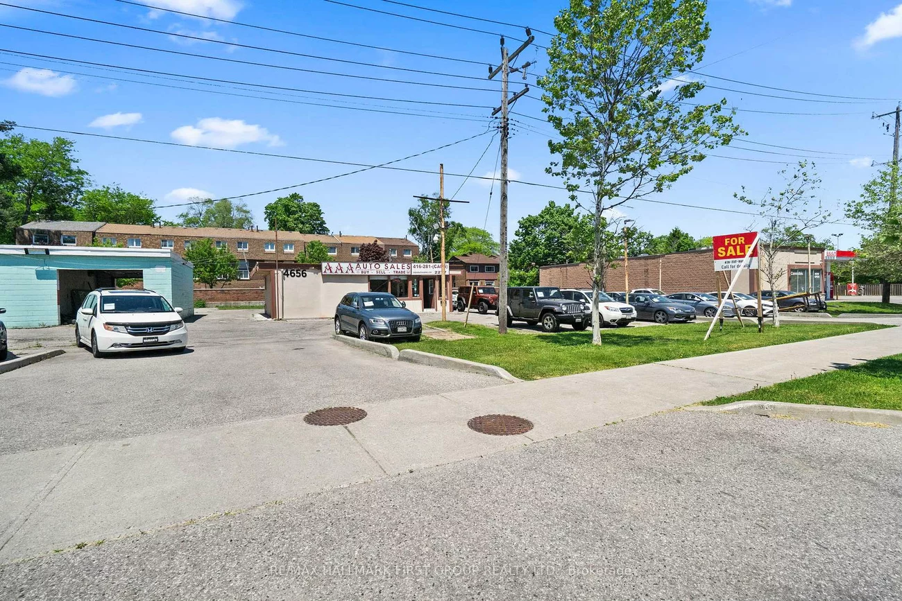 4656, Kingston, West Hill, Toronto
