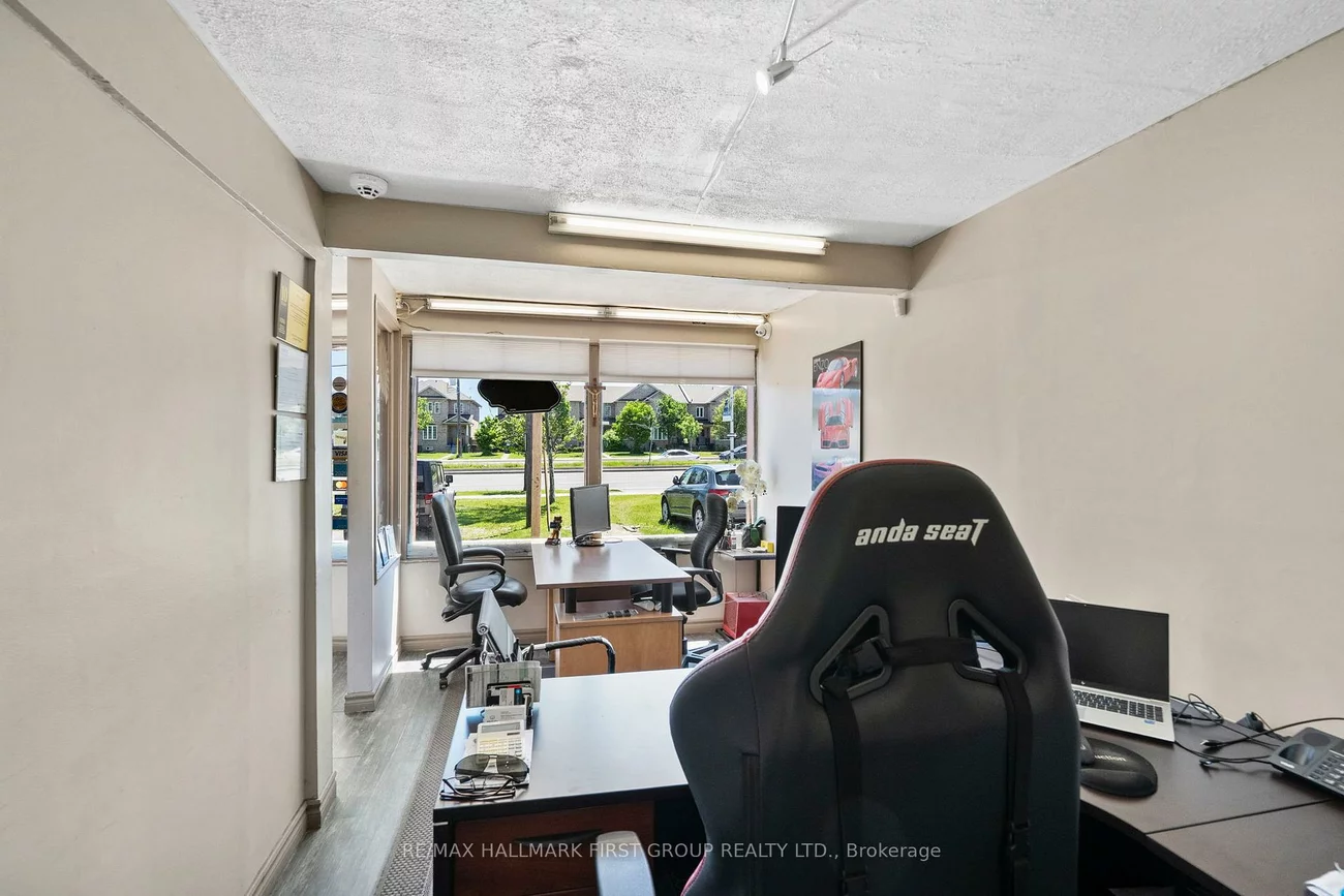 4656, Kingston, West Hill, Toronto