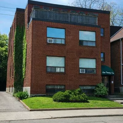 Commercial for sale, 144, Coxwell, Greenwood-Coxwell, Toronto