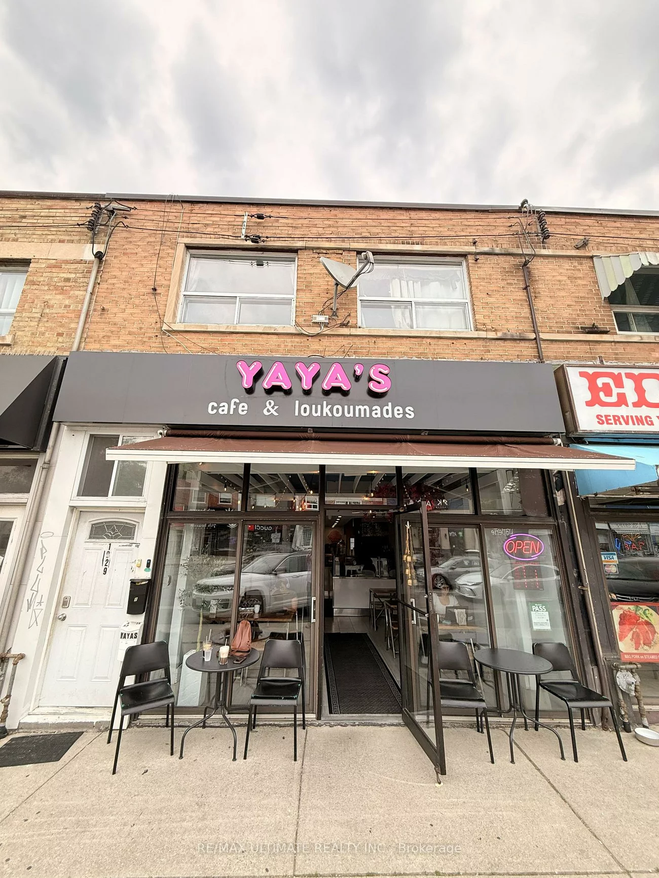 1027, Coxwell, East York, Toronto