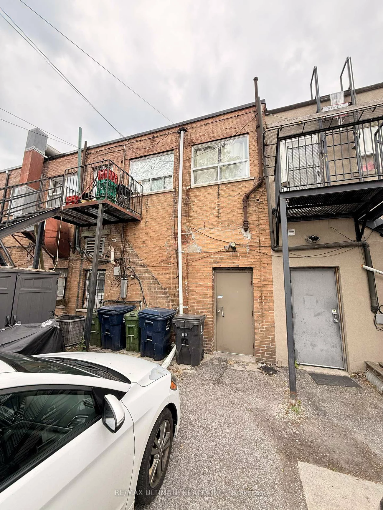1027, Coxwell, East York, Toronto