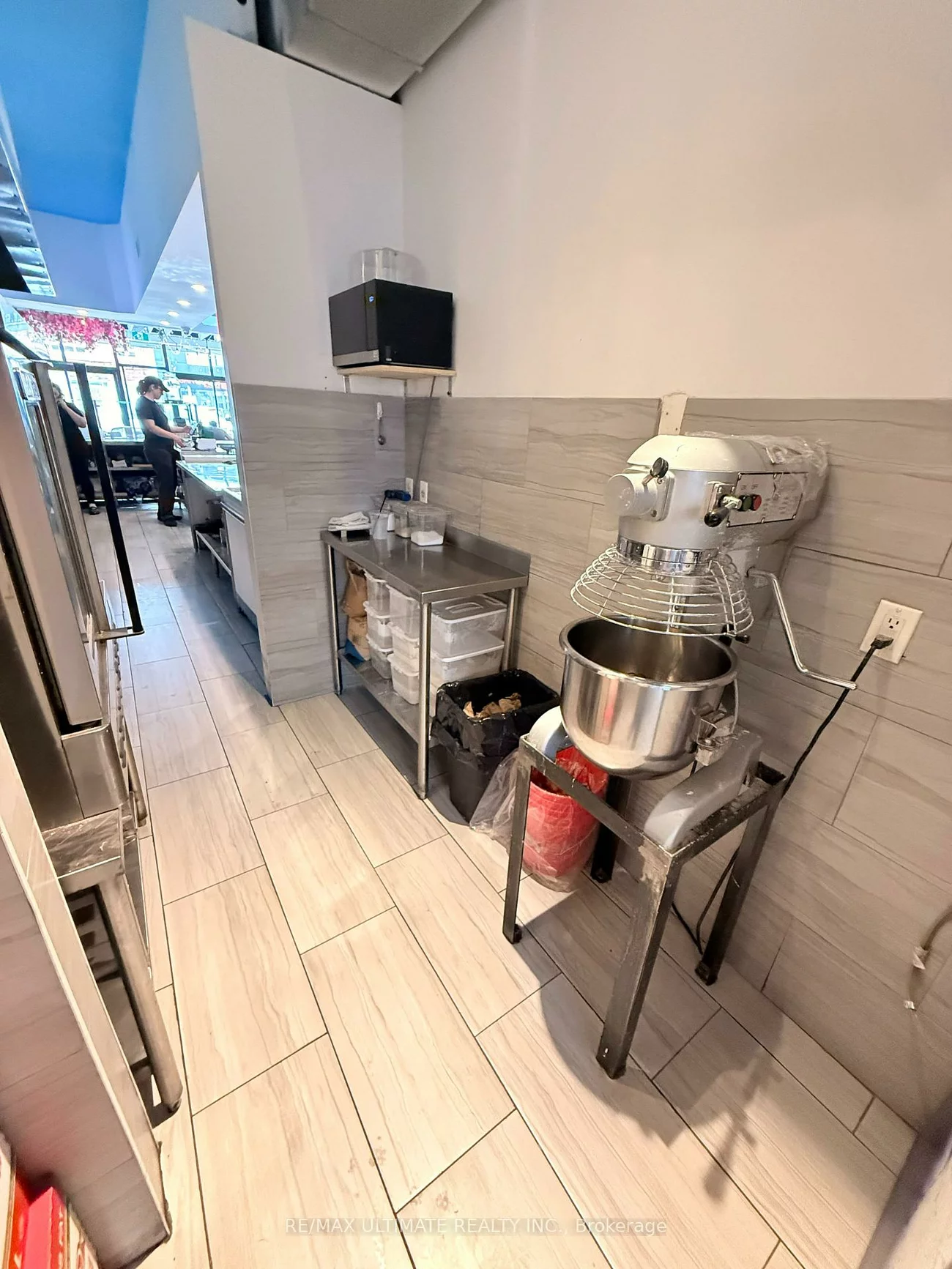 1027, Coxwell, East York, Toronto