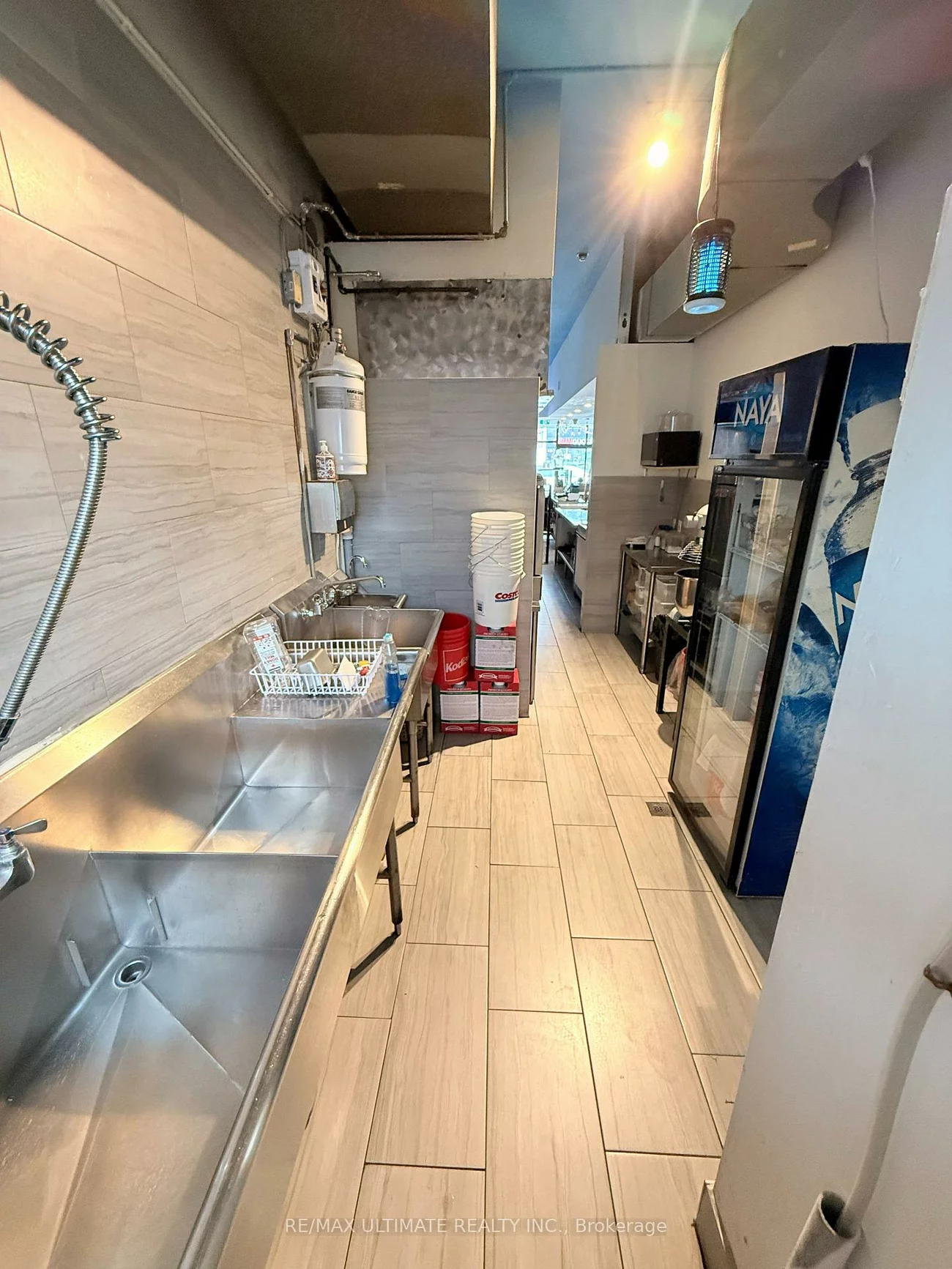 1027, Coxwell, East York, Toronto
