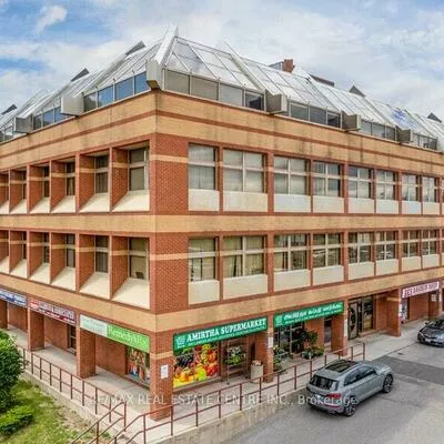 3852, Finch, L'Amoreaux, Toronto
