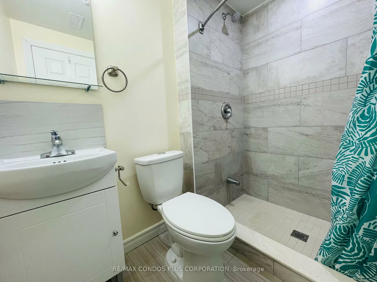 721, Danforth, Blake-Jones, Toronto