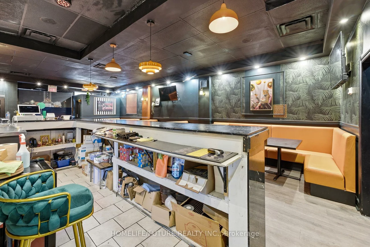 4288, Kingston, West Hill, Toronto