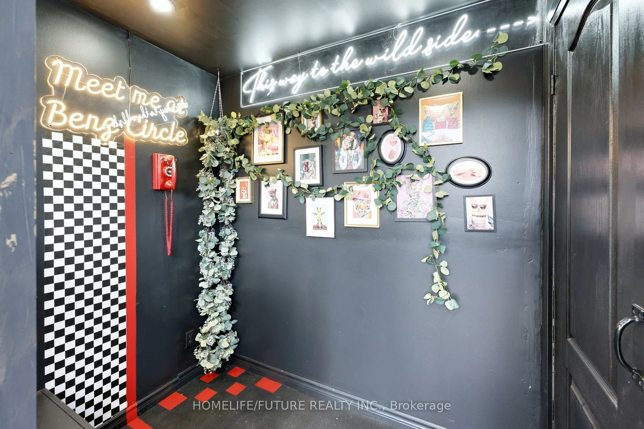 4288, Kingston, West Hill, Toronto