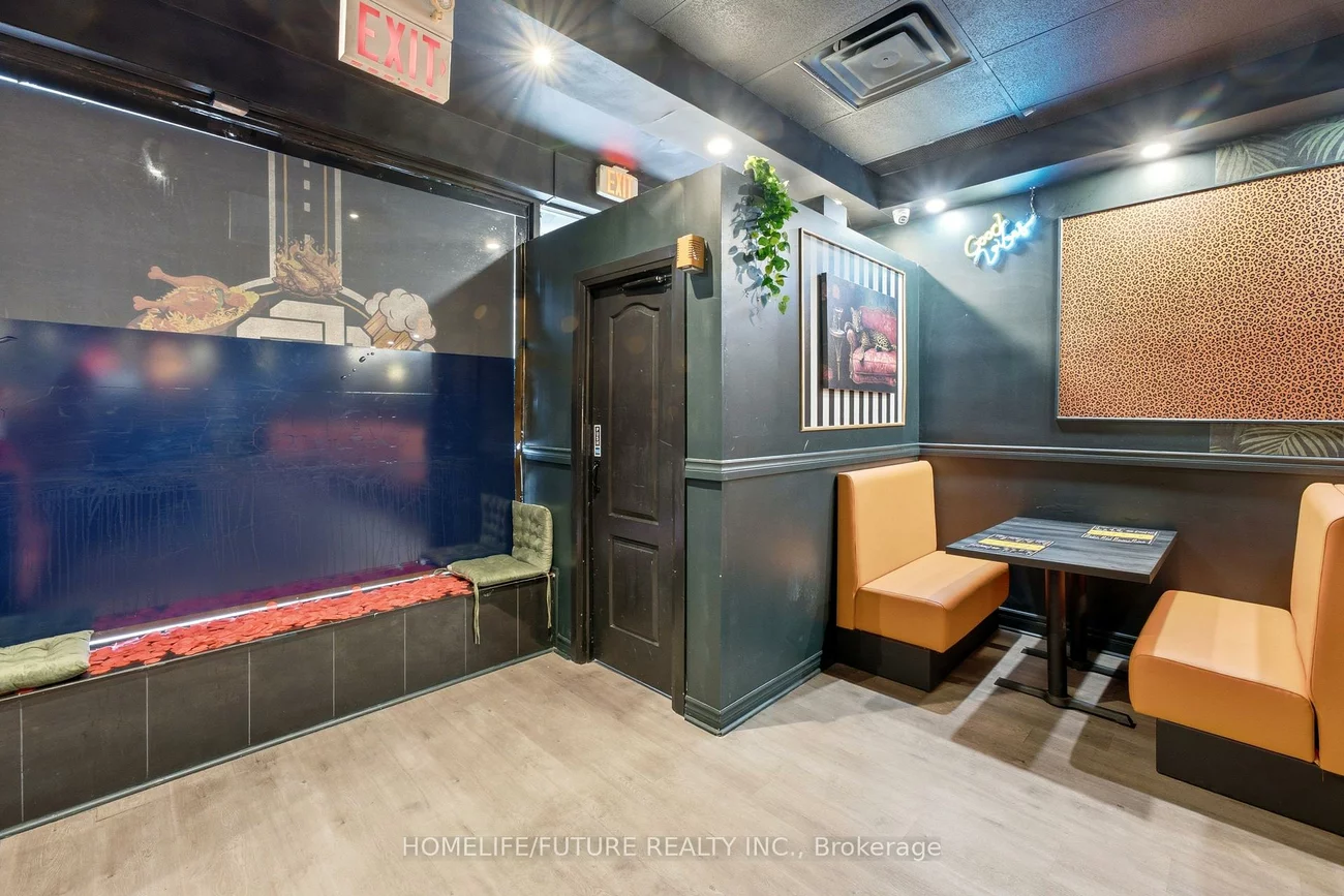 4288, Kingston, West Hill, Toronto