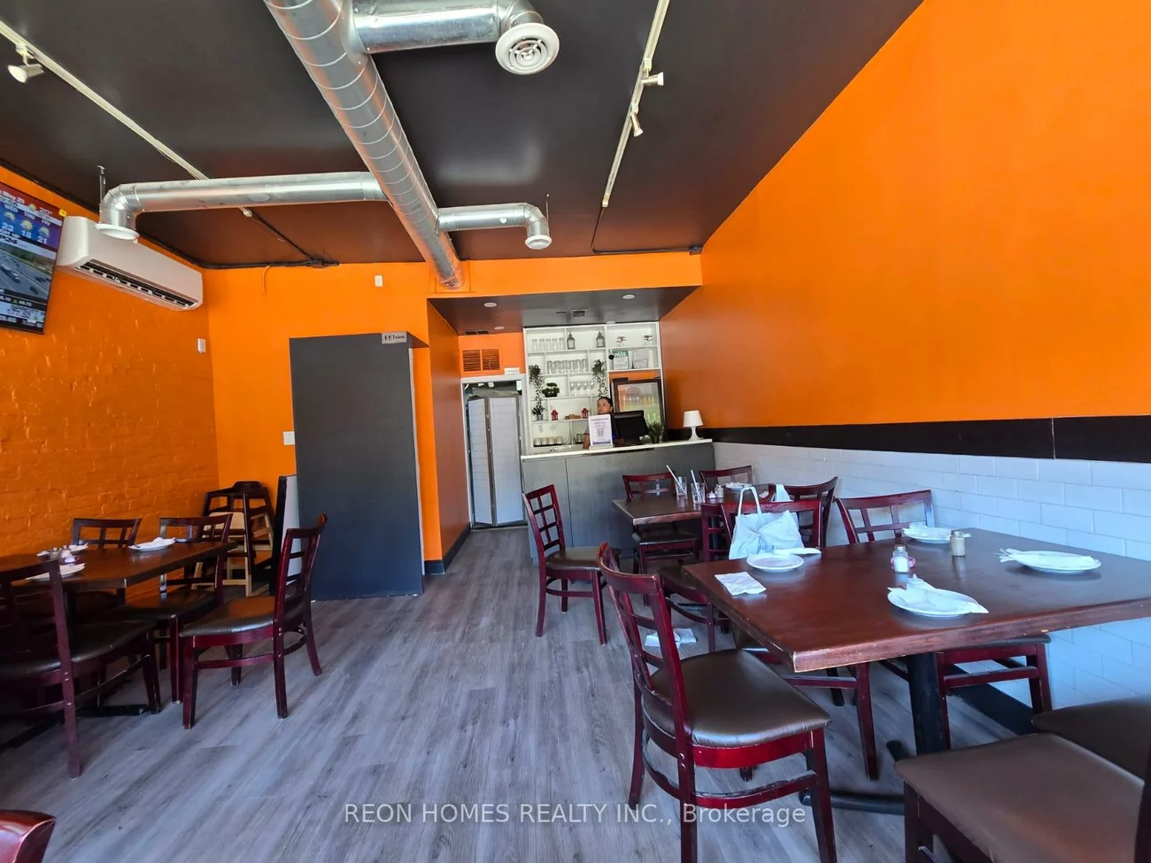 1056, Gerrard, North Riverdale, Toronto