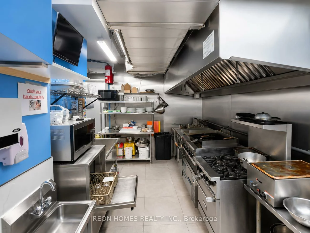 1056, Gerrard, North Riverdale, Toronto