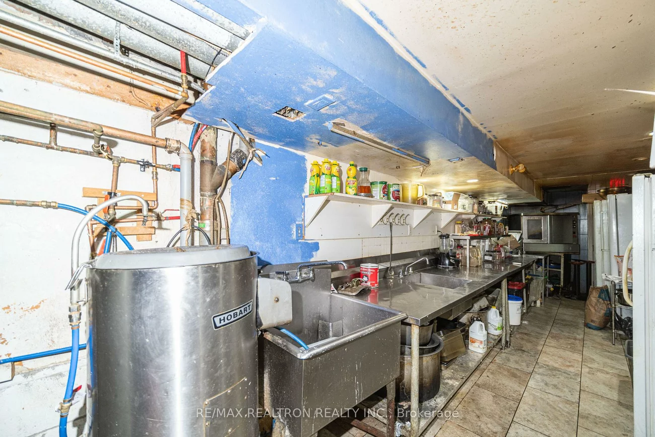3541, St Clair, Clairlea-Birchmount, Toronto