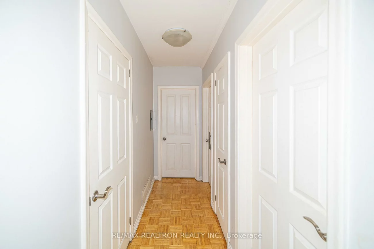 3541, St Clair, Clairlea-Birchmount, Toronto