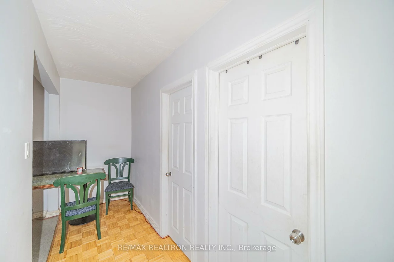 3541, St Clair, Clairlea-Birchmount, Toronto