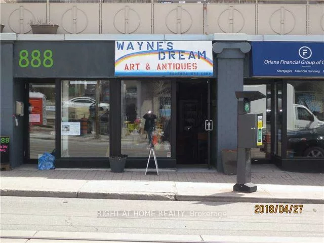 2359, Queen, The Beaches, Toronto
