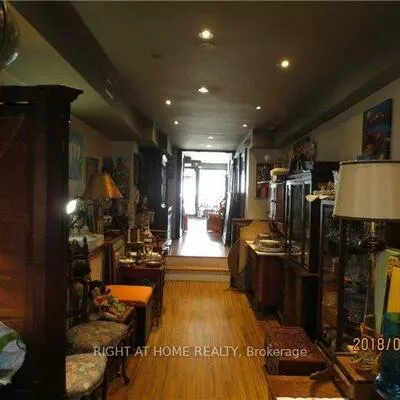 Commercial for sale, 2359, Queen, The Beaches, Toronto