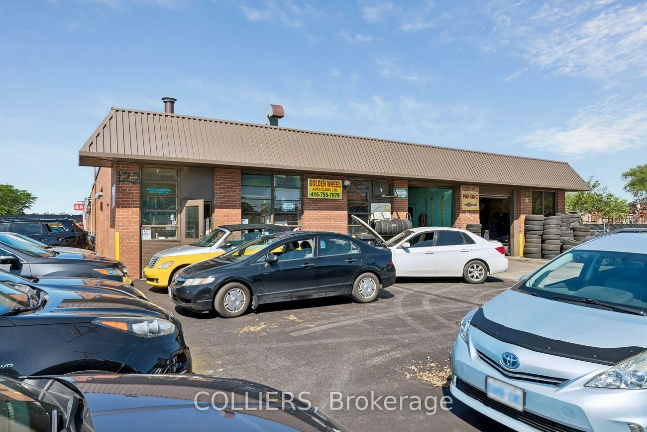 122, Manville, Clairlea-Birchmount, Toronto