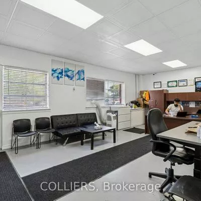 Commercial for sale, 122, Manville, Clairlea-Birchmount, Toronto