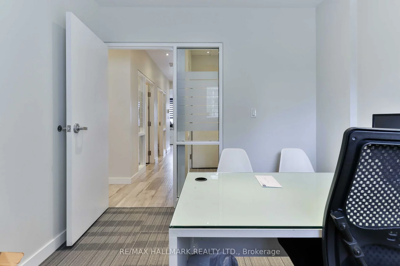 478, Cosburn, East York, Toronto