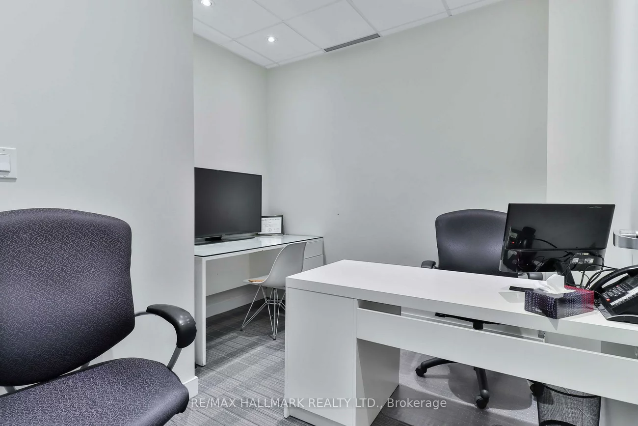 478, Cosburn, East York, Toronto
