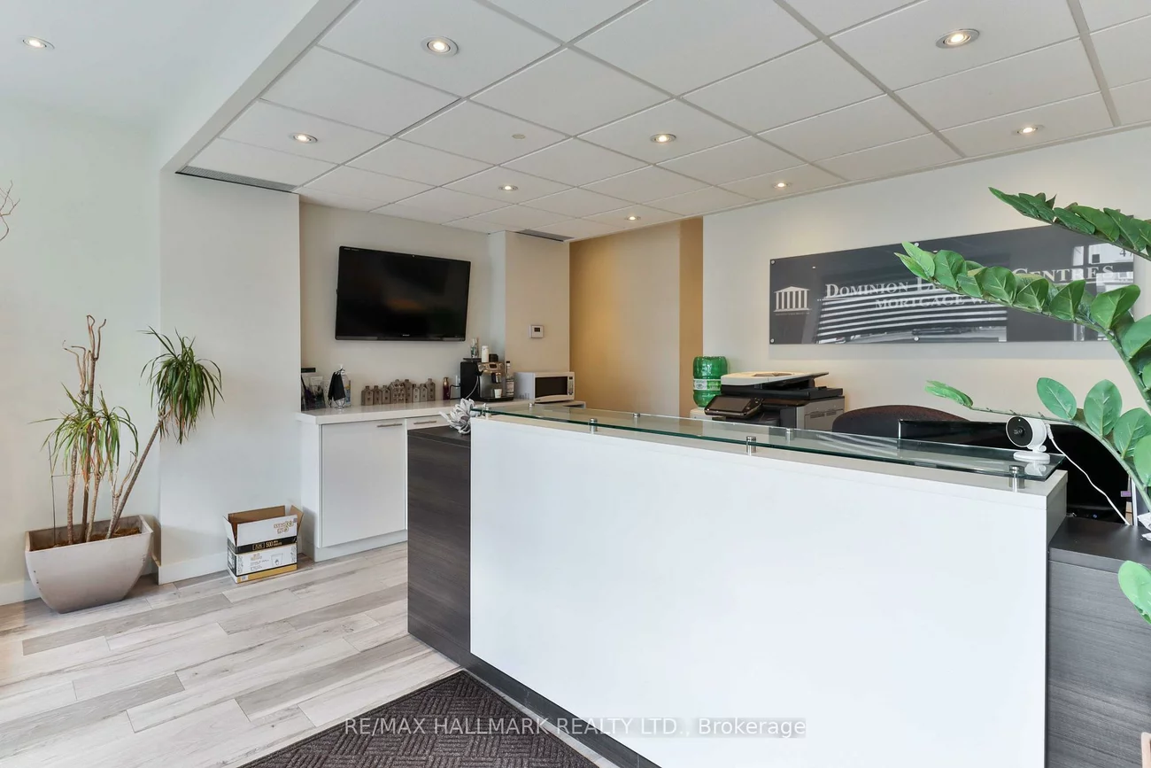 478, Cosburn, East York, Toronto