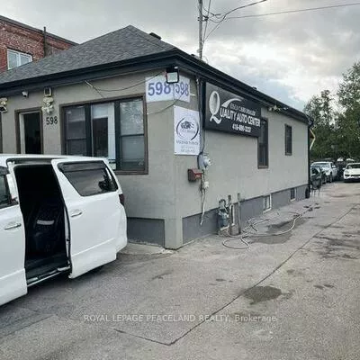 Commercial for sale, 598, Danforth, Clairlea-Birchmount, Toronto