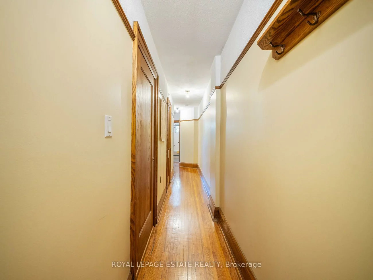 2275, Queen, The Beaches, Toronto