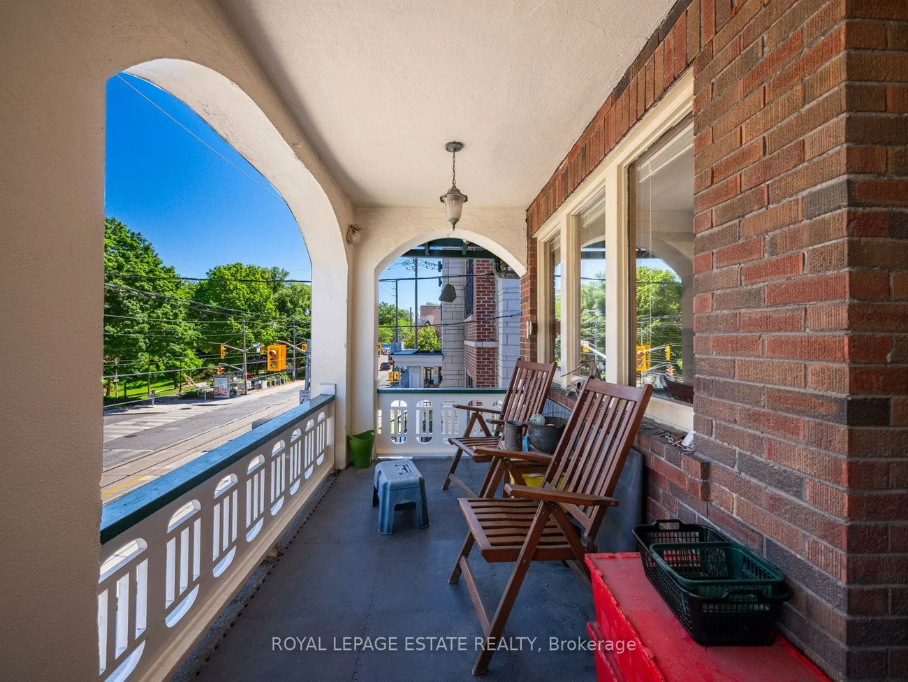 2275, Queen, The Beaches, Toronto