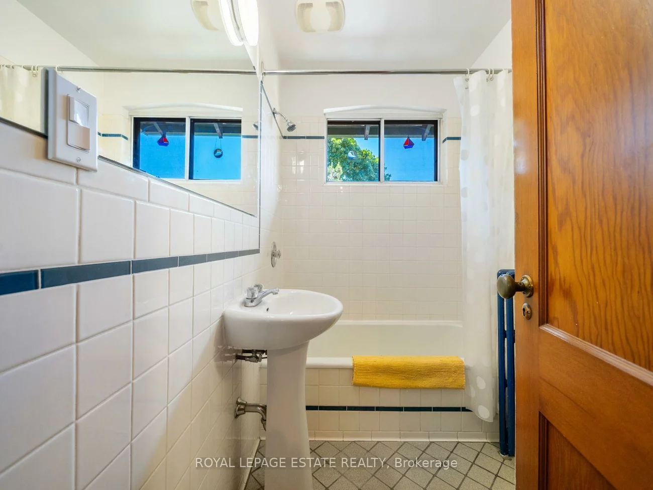 2275, Queen, The Beaches, Toronto