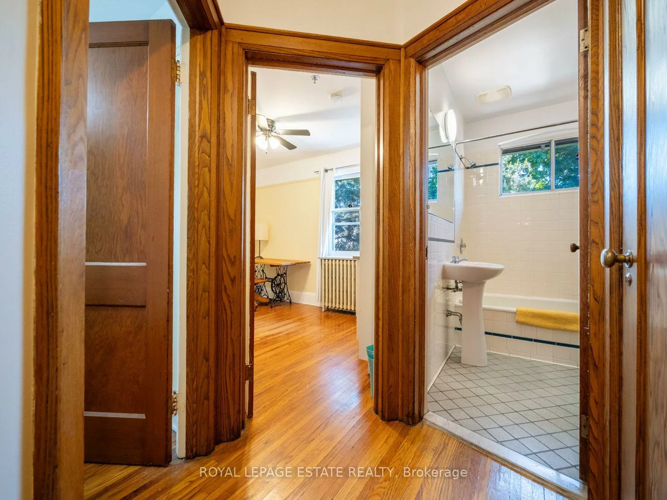 2275, Queen, The Beaches, Toronto