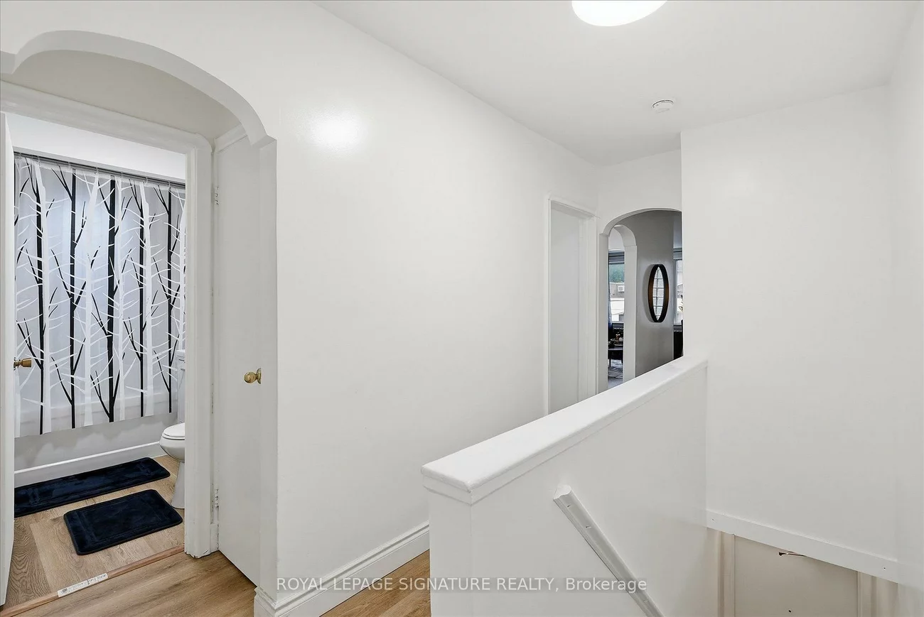 2479, Queen, The Beaches, Toronto