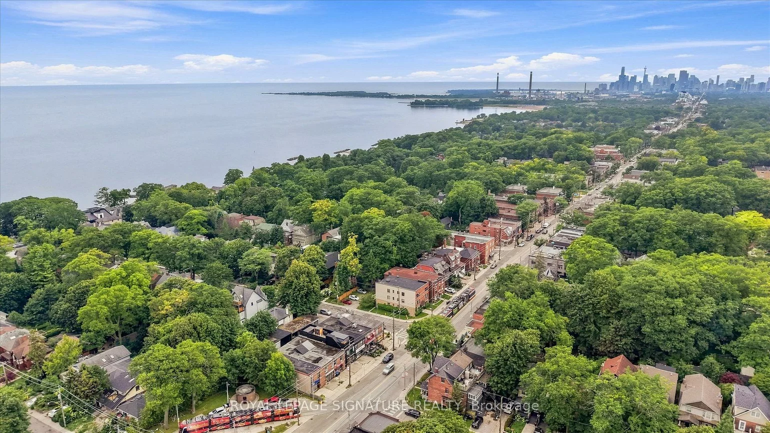 2479, Queen, The Beaches, Toronto
