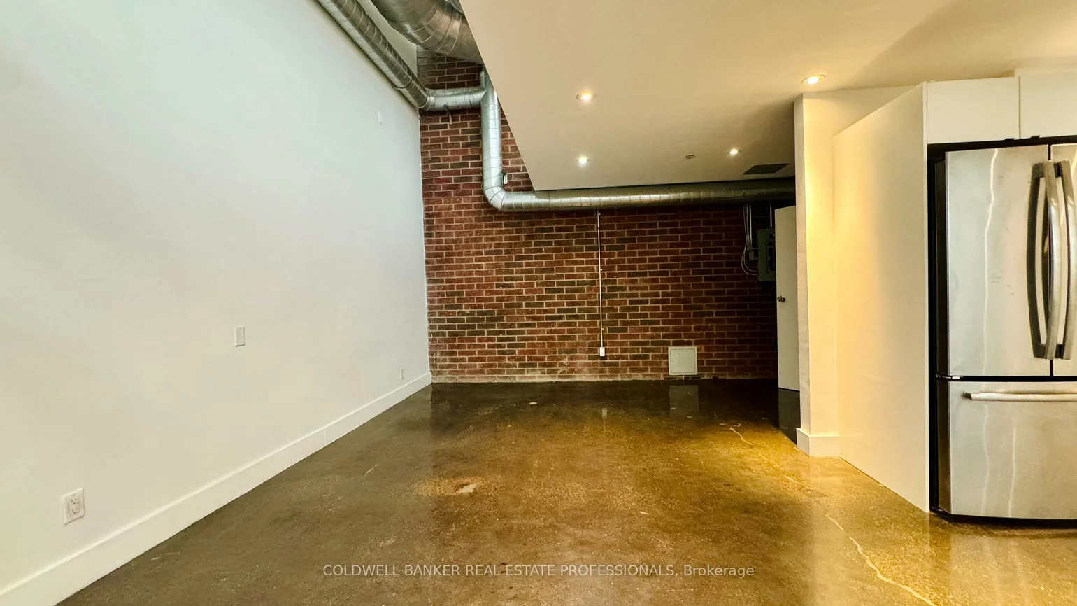 1159, Dundas, South Riverdale, Toronto