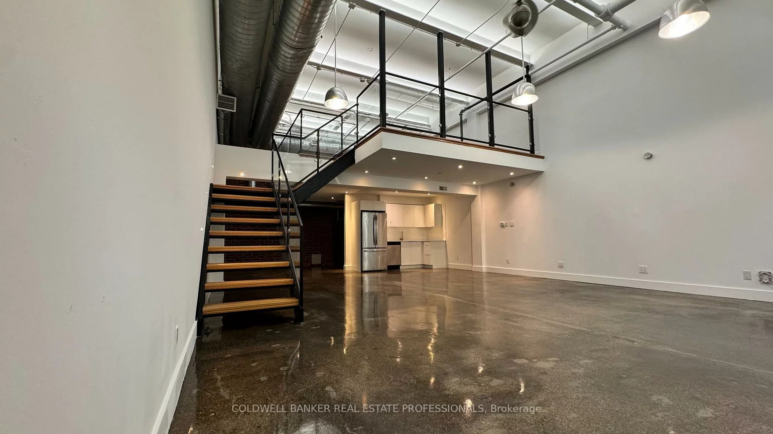 1159, Dundas, South Riverdale, Toronto