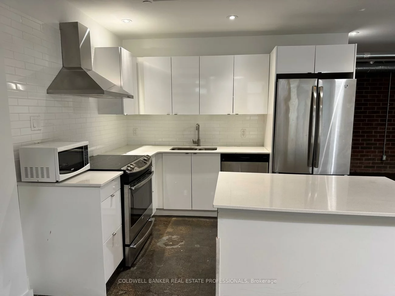1159, Dundas, South Riverdale, Toronto