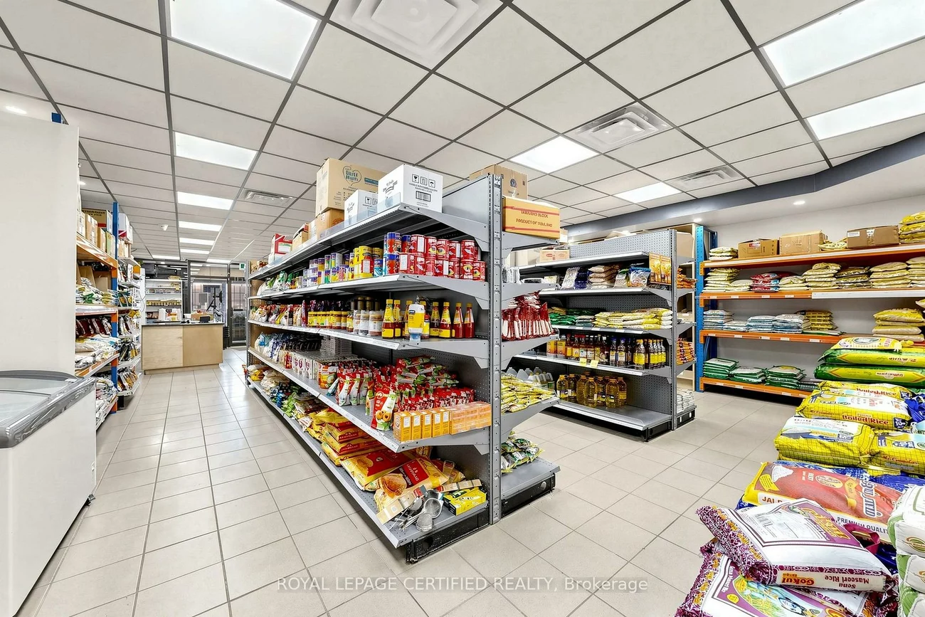 2679, Eglinton, Eglinton East, Toronto