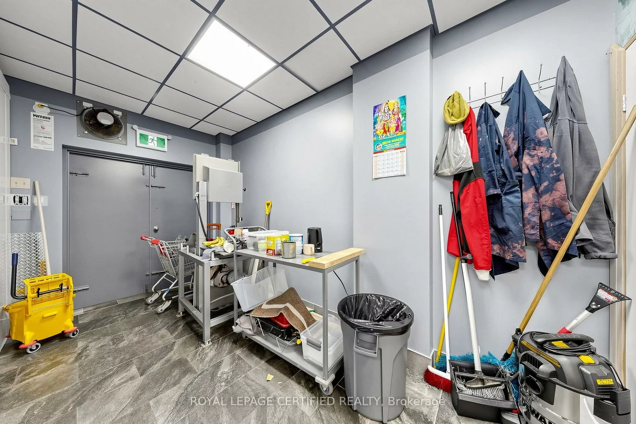 2679, Eglinton, Eglinton East, Toronto