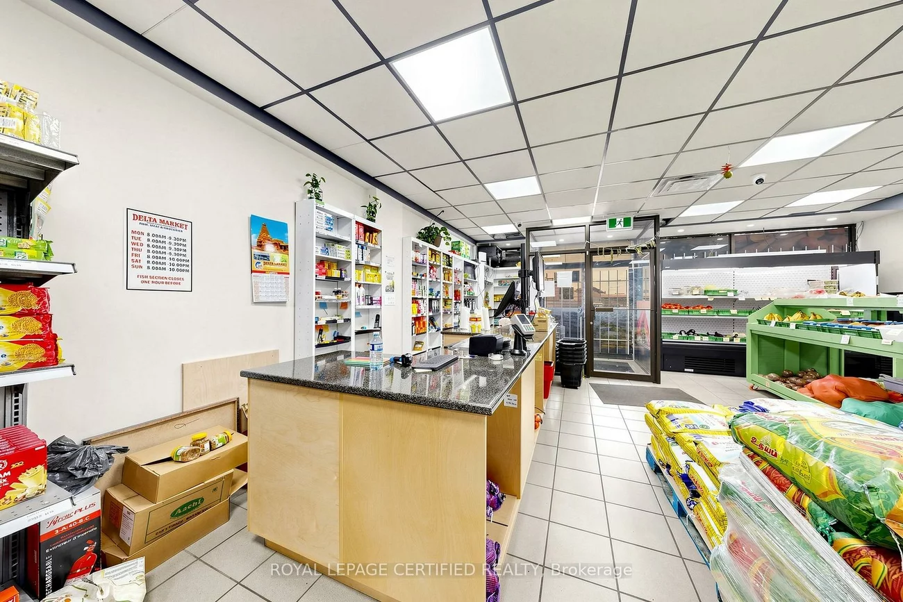 2679, Eglinton, Eglinton East, Toronto