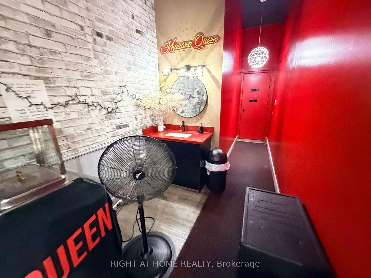 2891, Danforth, East End-Danforth, Toronto