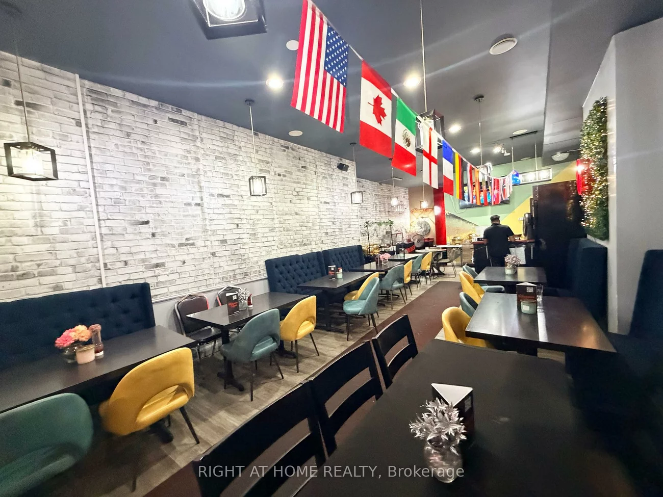 2891, Danforth, East End-Danforth, Toronto
