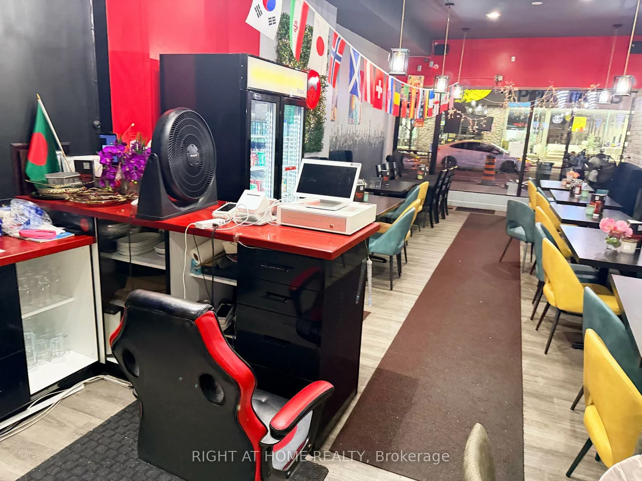 2891, Danforth, East End-Danforth, Toronto