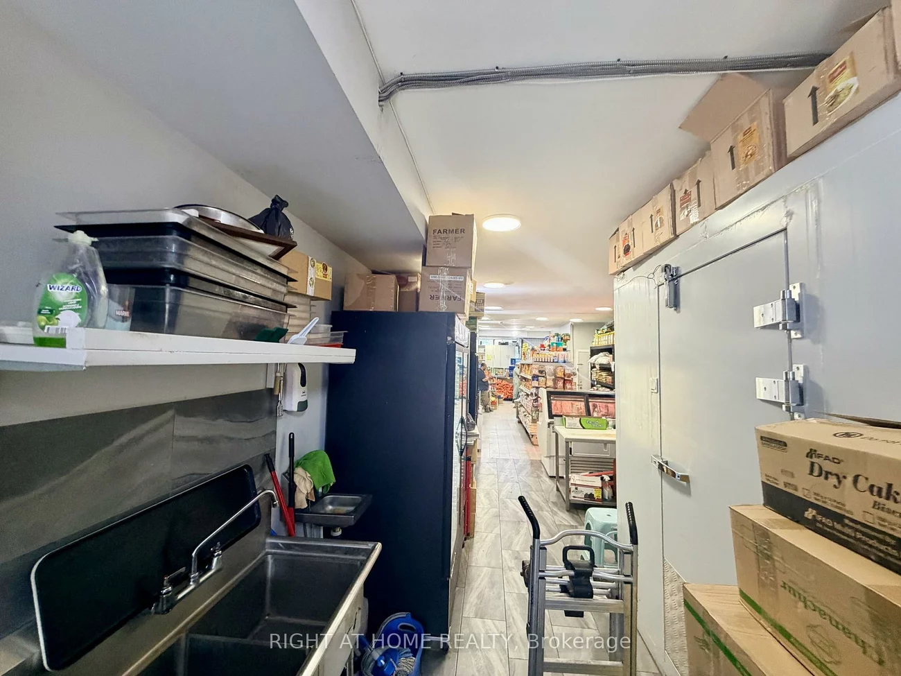 3468, Danforth, Oakridge, Toronto