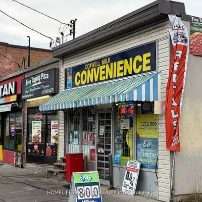 1019, Coxwell, East York, Toronto