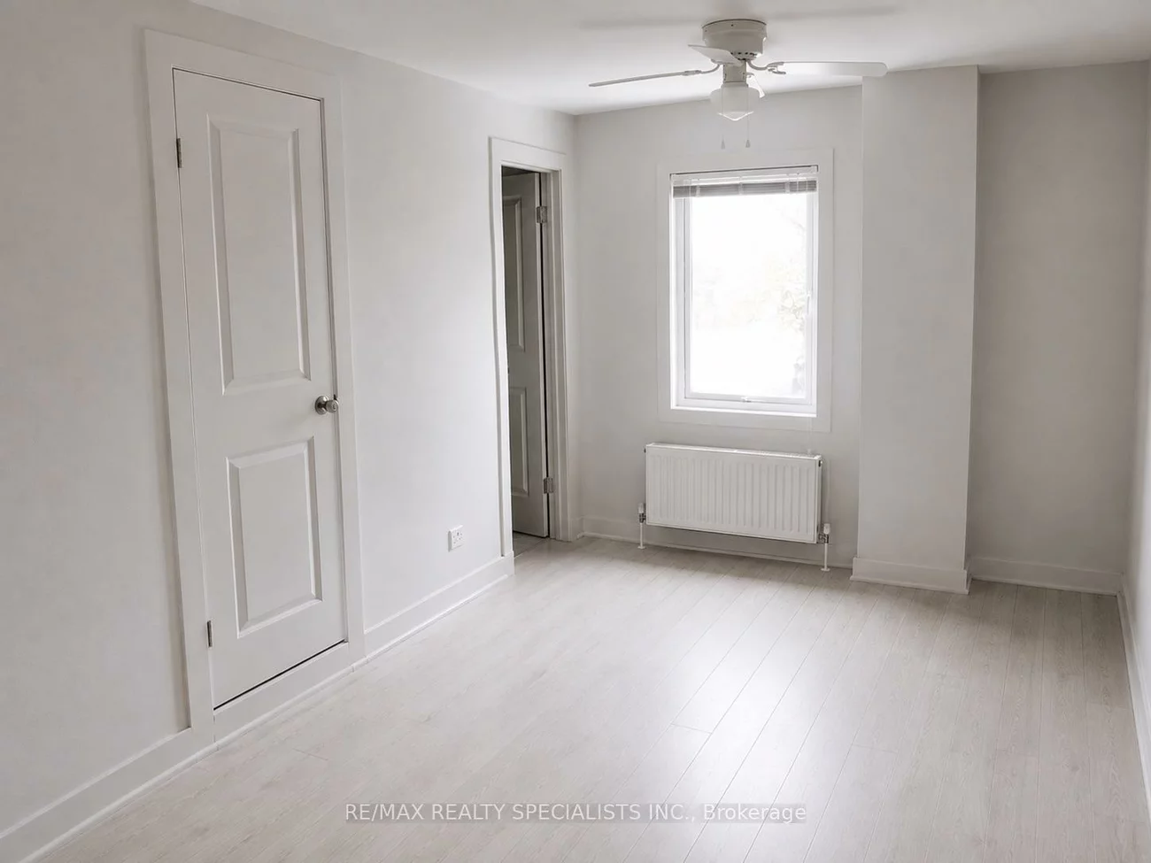 1659, Gerrard, Woodbine Corridor, Toronto