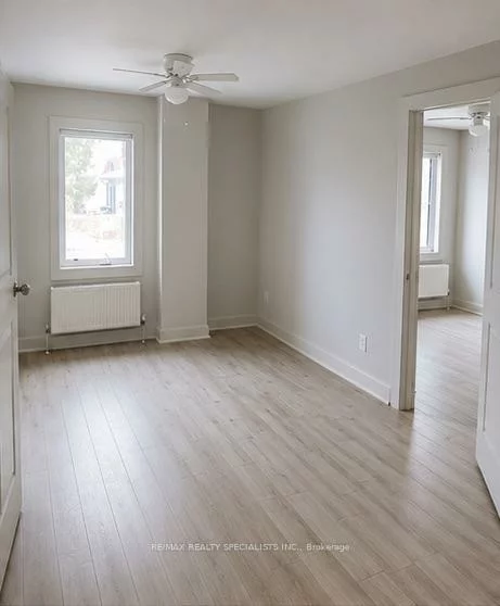 1659, Gerrard, Woodbine Corridor, Toronto