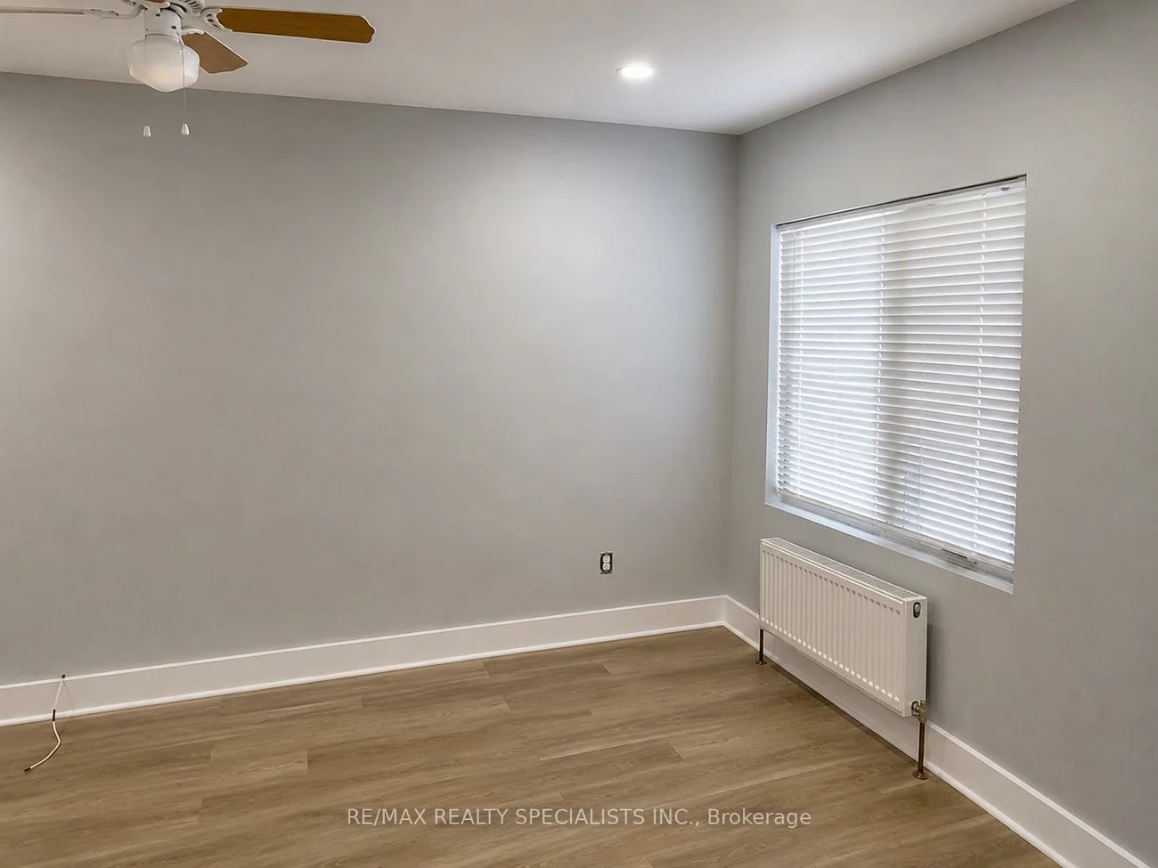 1659, Gerrard, Woodbine Corridor, Toronto