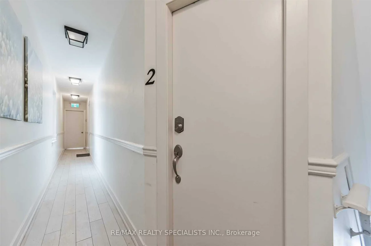 1659, Gerrard, Woodbine Corridor, Toronto
