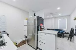 1659, Gerrard, Woodbine Corridor, Toronto