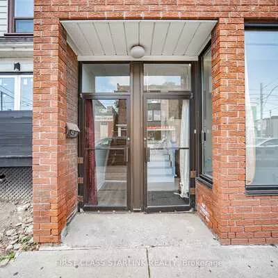 Commercial for sale, 945, Gerrard, South Riverdale, Toronto