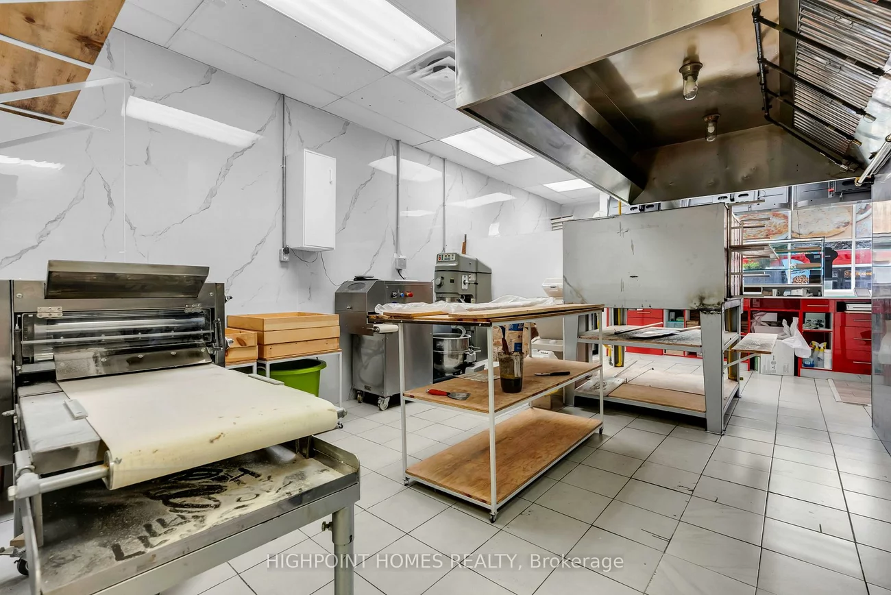 3192, Eglinton, Scarborough Village, Toronto