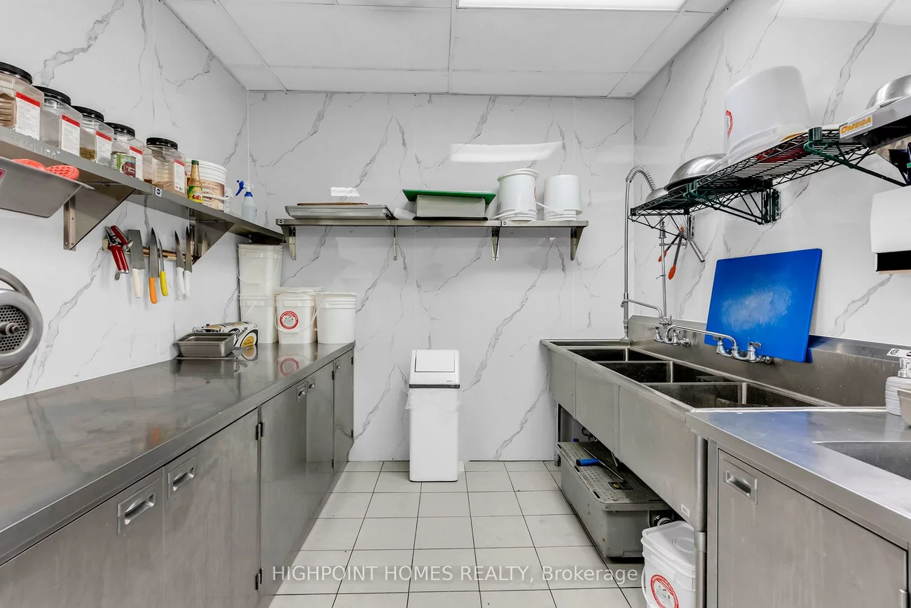 3192, Eglinton, Scarborough Village, Toronto